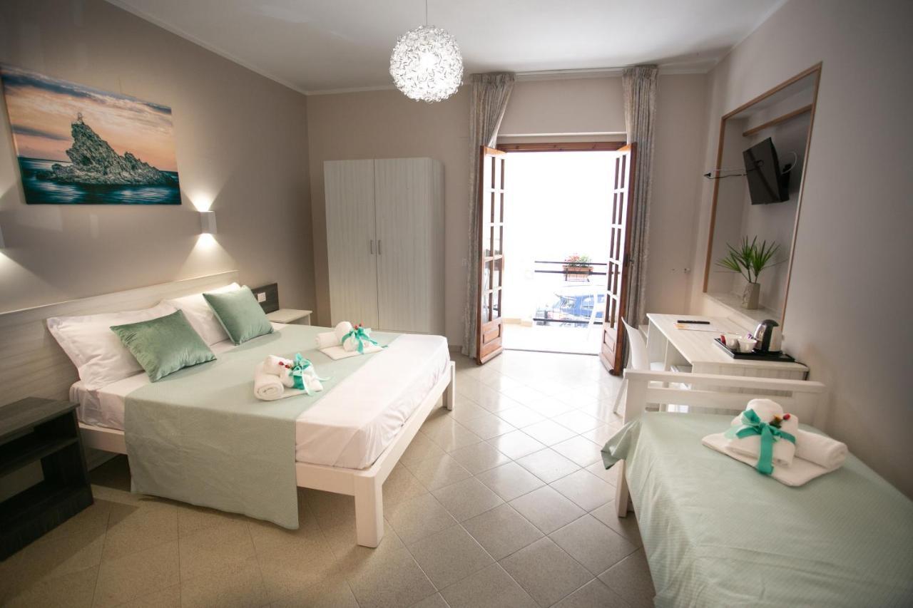 B&B Leonida Tropea Buitenkant foto